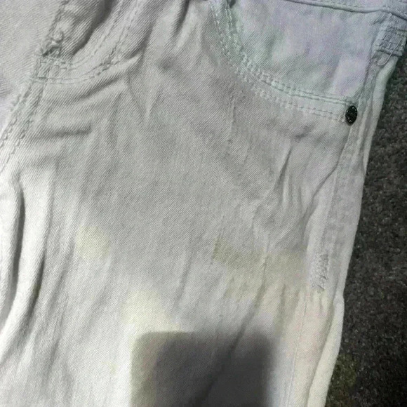Seven7 White Distressed Jean Shorts Size 6 - Picture 4 of 5